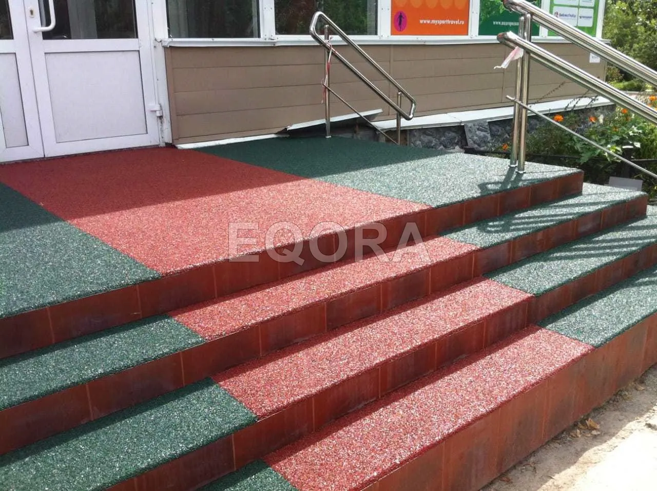 Резиновое покрытие на травмоопасные участки из резиновой крошки в Копейске